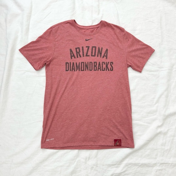 Nike Arizona Diamondbacks Red T-Shirt - Picture 2 of 7